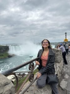 Laura Clark headshot