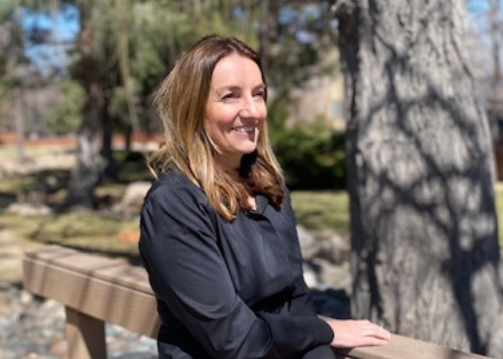 gabi vascan headshot